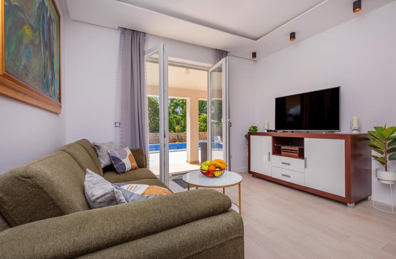 Apartment Holiday Home Doma, Cilipi Near Dubrovnik Eksteriør bilde
