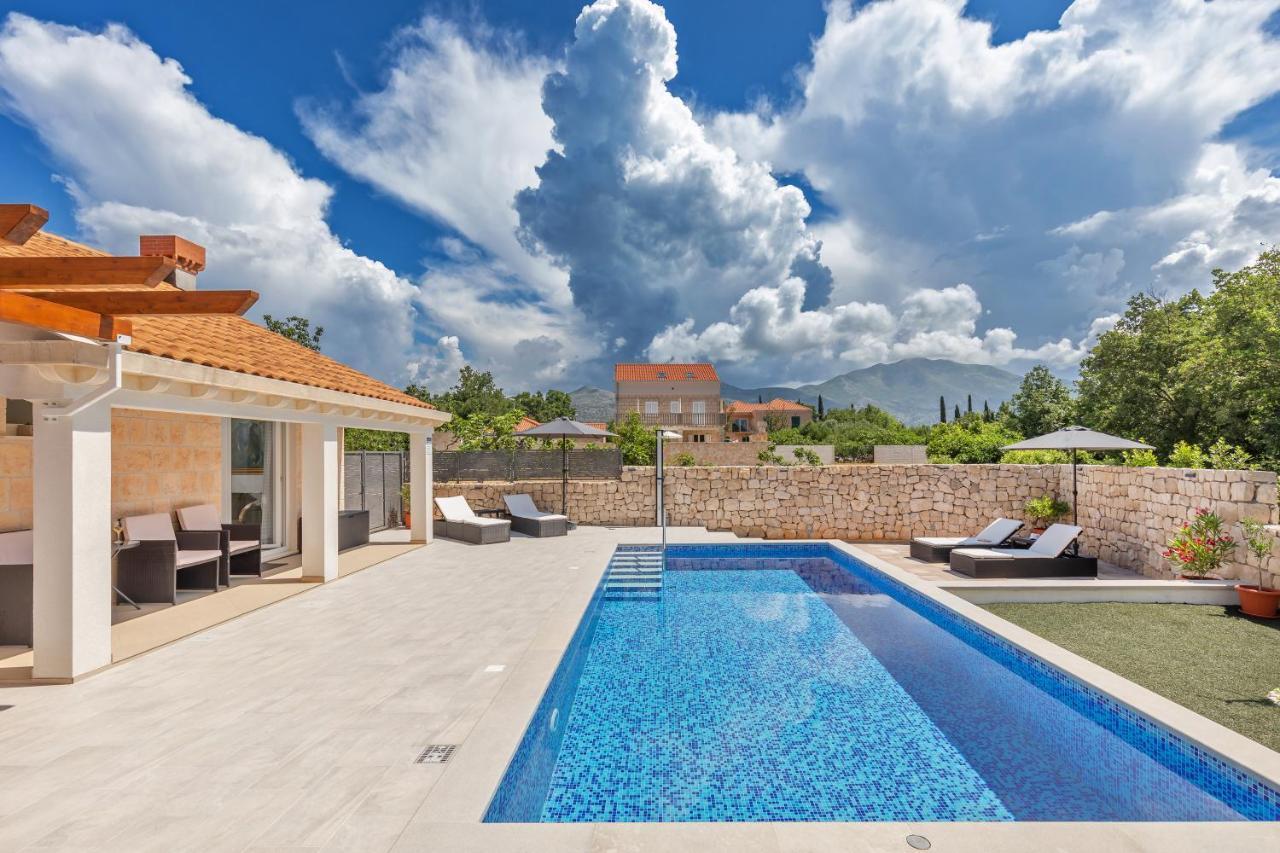 Apartment Holiday Home Doma, Cilipi Near Dubrovnik Eksteriør bilde