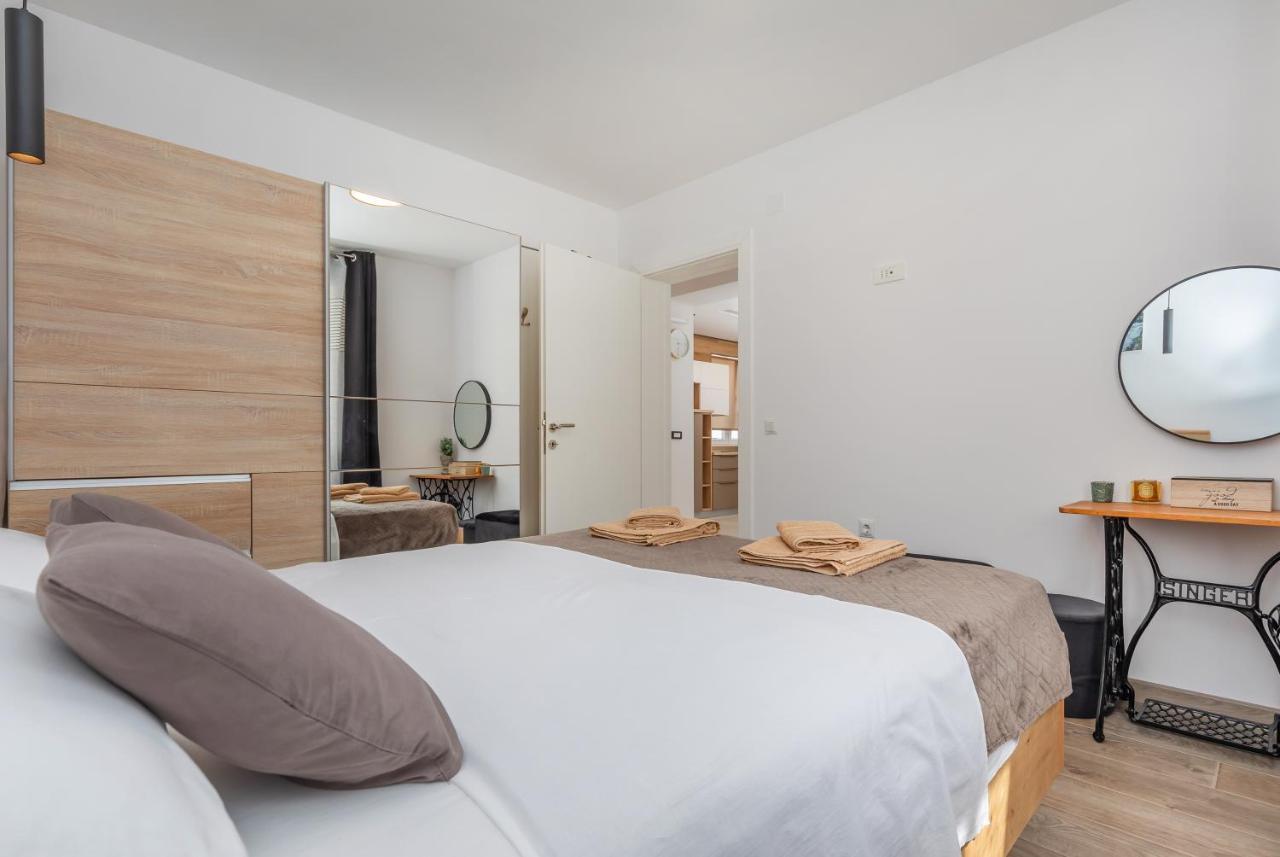 Apartment Holiday Home Doma, Cilipi Near Dubrovnik Eksteriør bilde