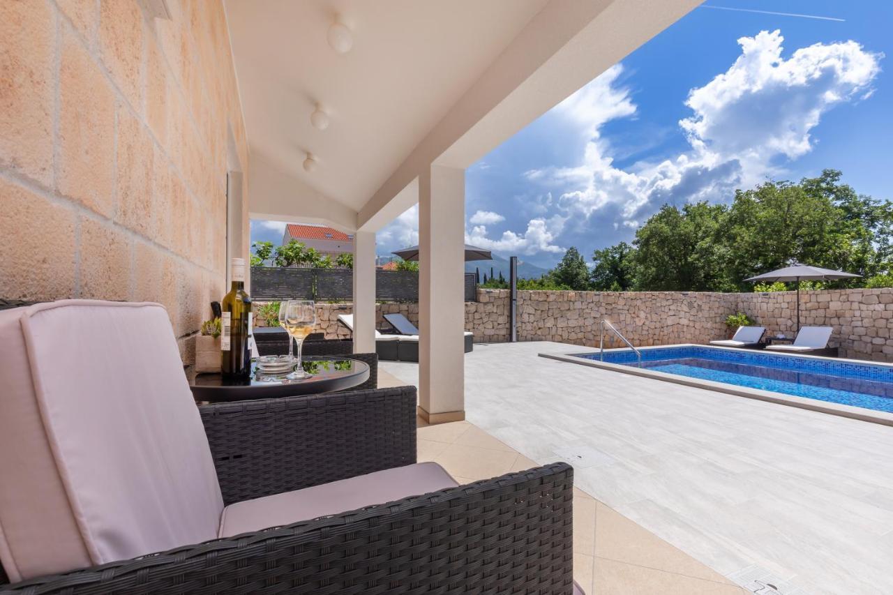 Apartment Holiday Home Doma, Cilipi Near Dubrovnik Eksteriør bilde