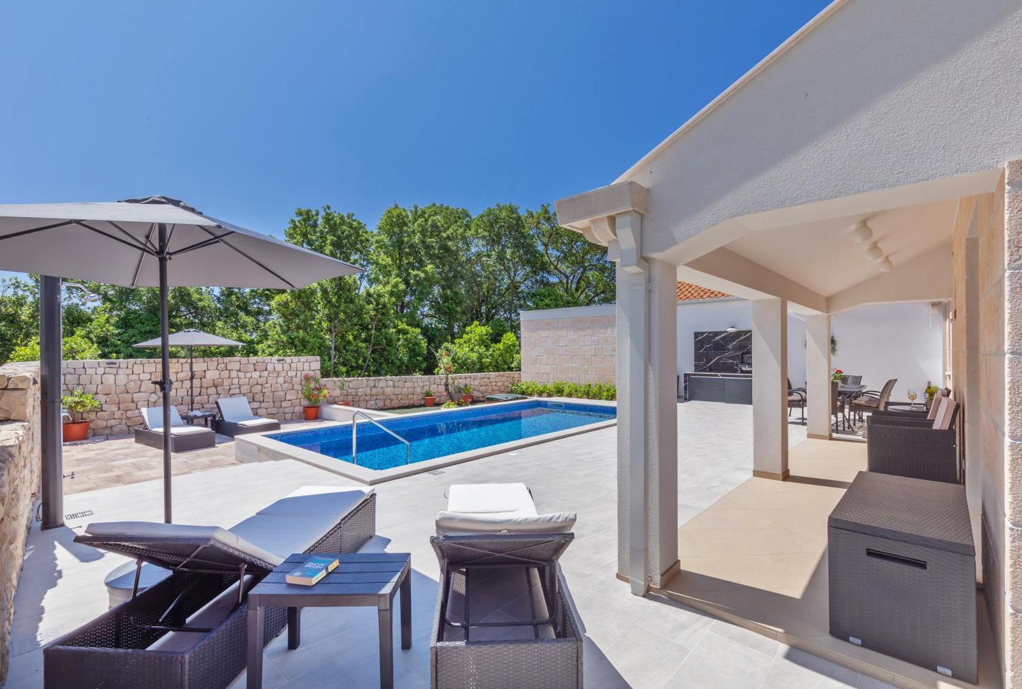 Apartment Holiday Home Doma, Cilipi Near Dubrovnik Rom bilde